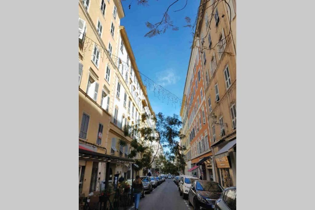 Appartement Vue Mer Avec Parking Gratuit Sur Place Bastia  Kültér fotó